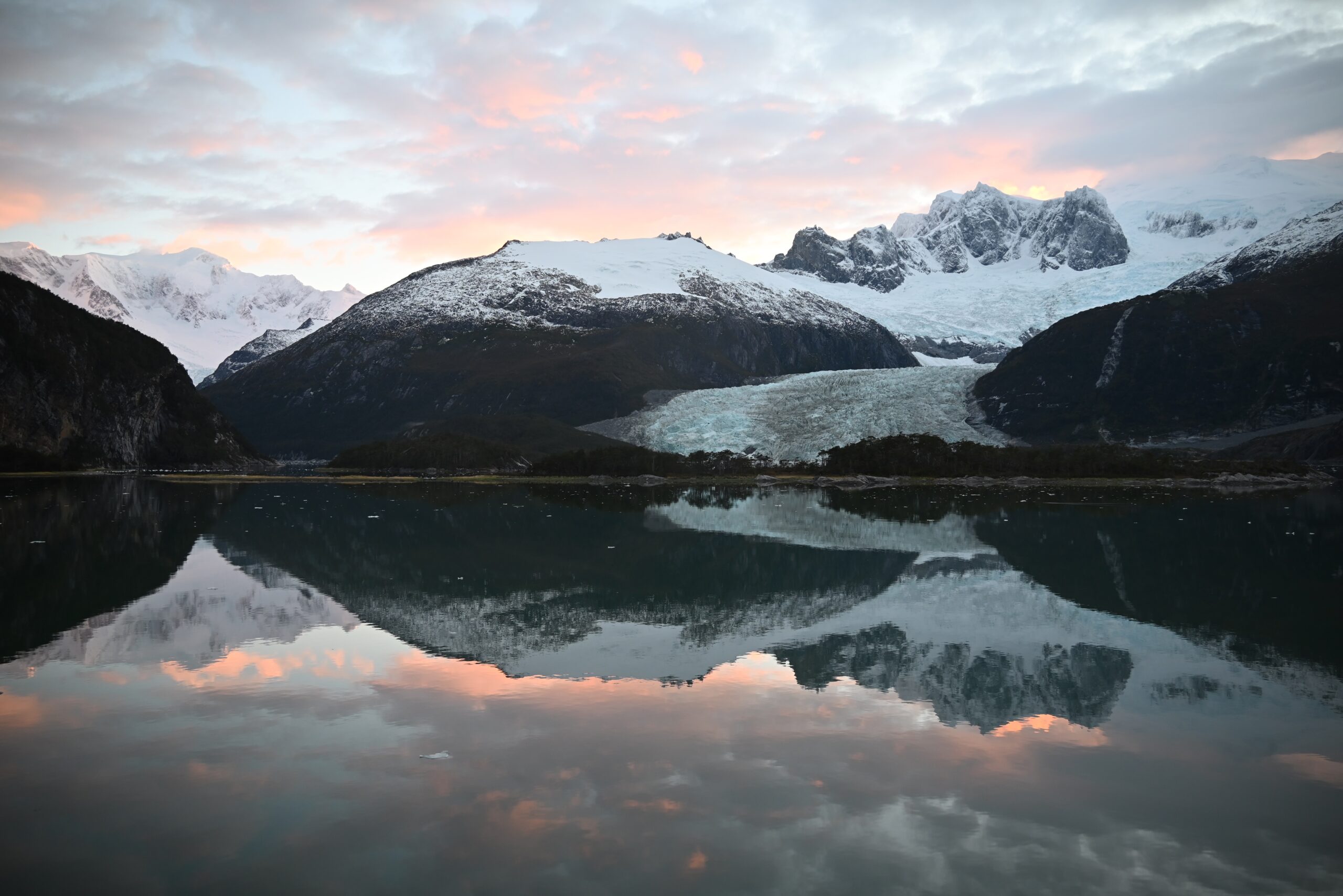 April 5, 2026: Porter Glacier in Pia Fjord and Garibaldi Glacier