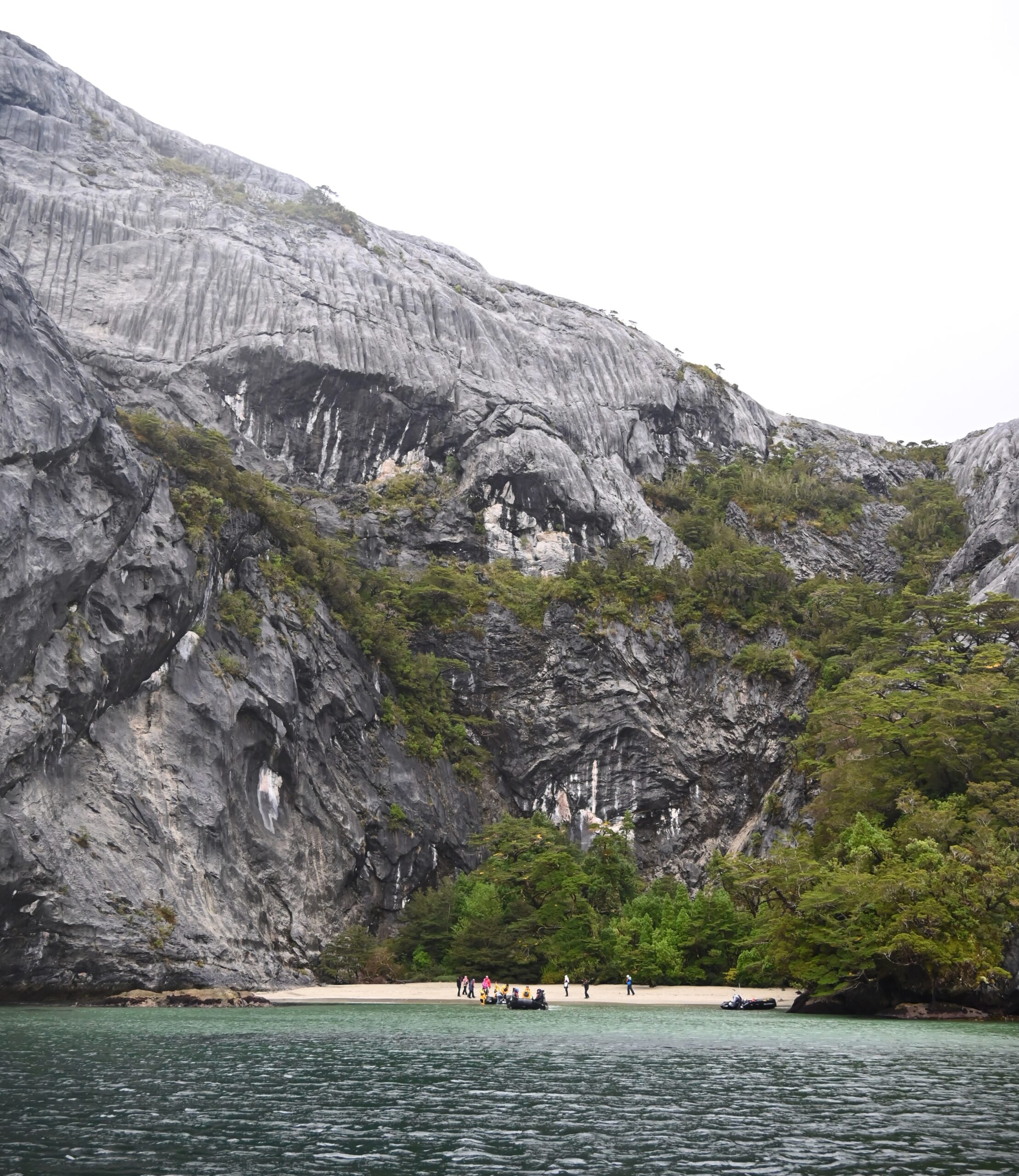 April 8, 2026: Isle Madre de Dios and Canel Conceptcion